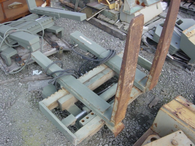 Volvo fork lift attachments
